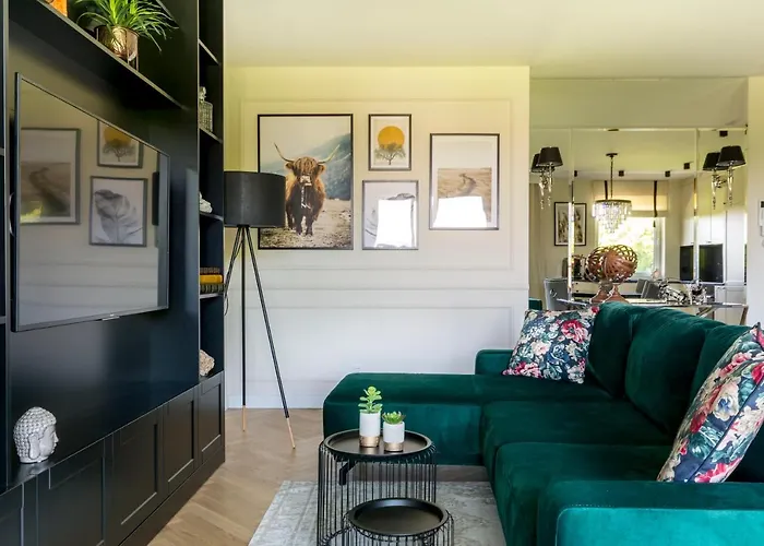 Old Town, View Park, Free Parking